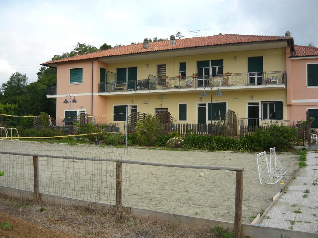 Agriturismo Le Collinette Вилланова-д'Альбенга Номер фото