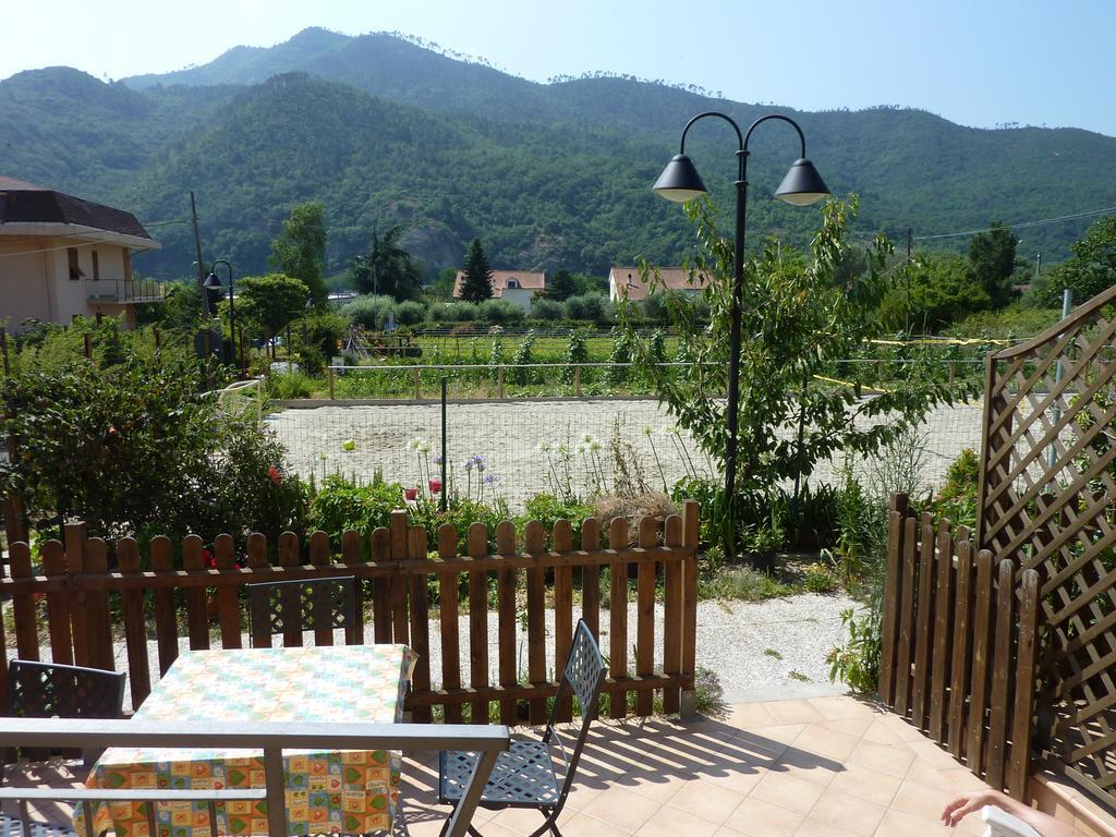 Agriturismo Le Collinette Вилланова-д'Альбенга Номер фото